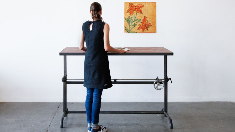 How To Stylishly Design A Standing Desk Into Your Home Office