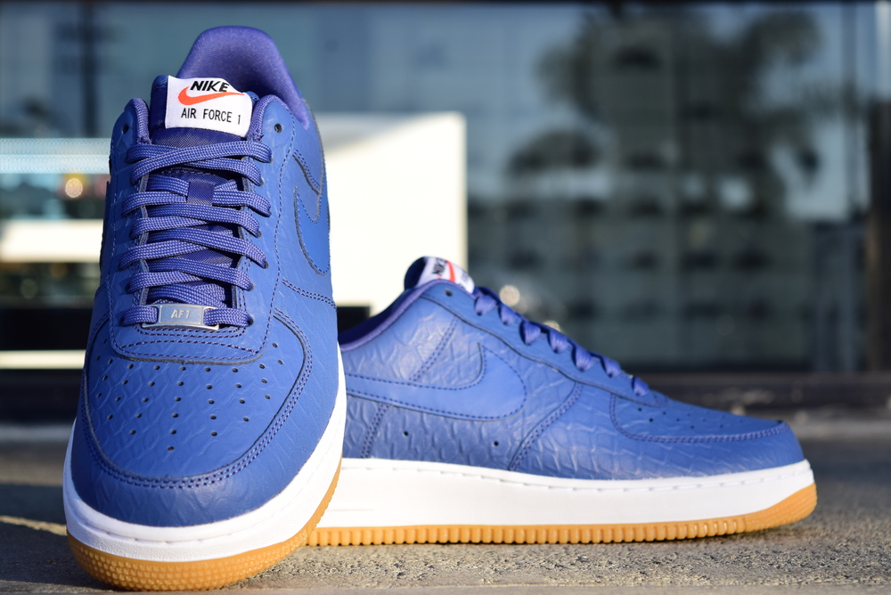 air force 1 with blue bottom