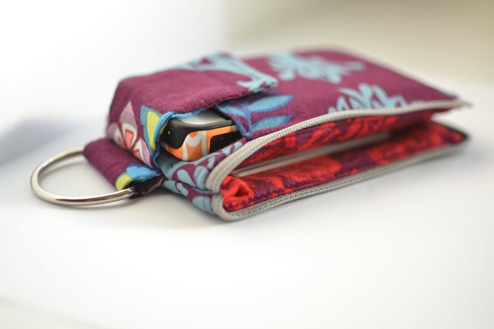 Sarah tweaks Craft Passion&#39;s tute to make a Cell Phone Wallet — SewCanShe | Free Daily Sewing ...