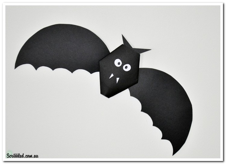Make a simple paper bat for Halloween with your students — Edgalaxy -  Teaching ideas and Resources
