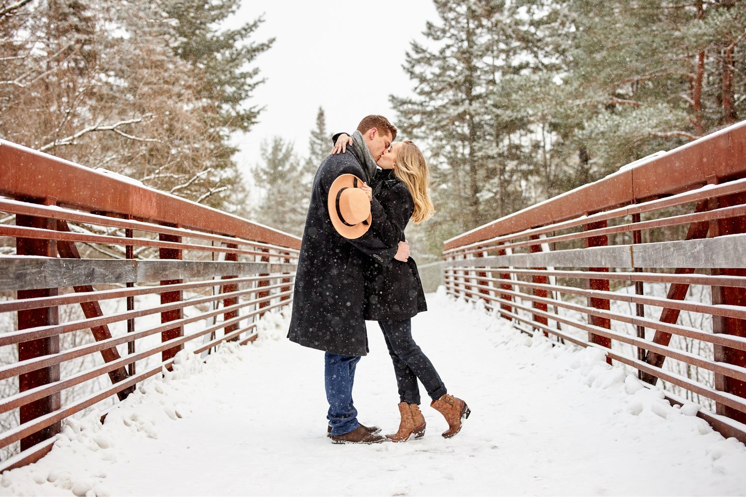 Snowy Winter Engagement Session In Duluth Mn Hannah Jesse