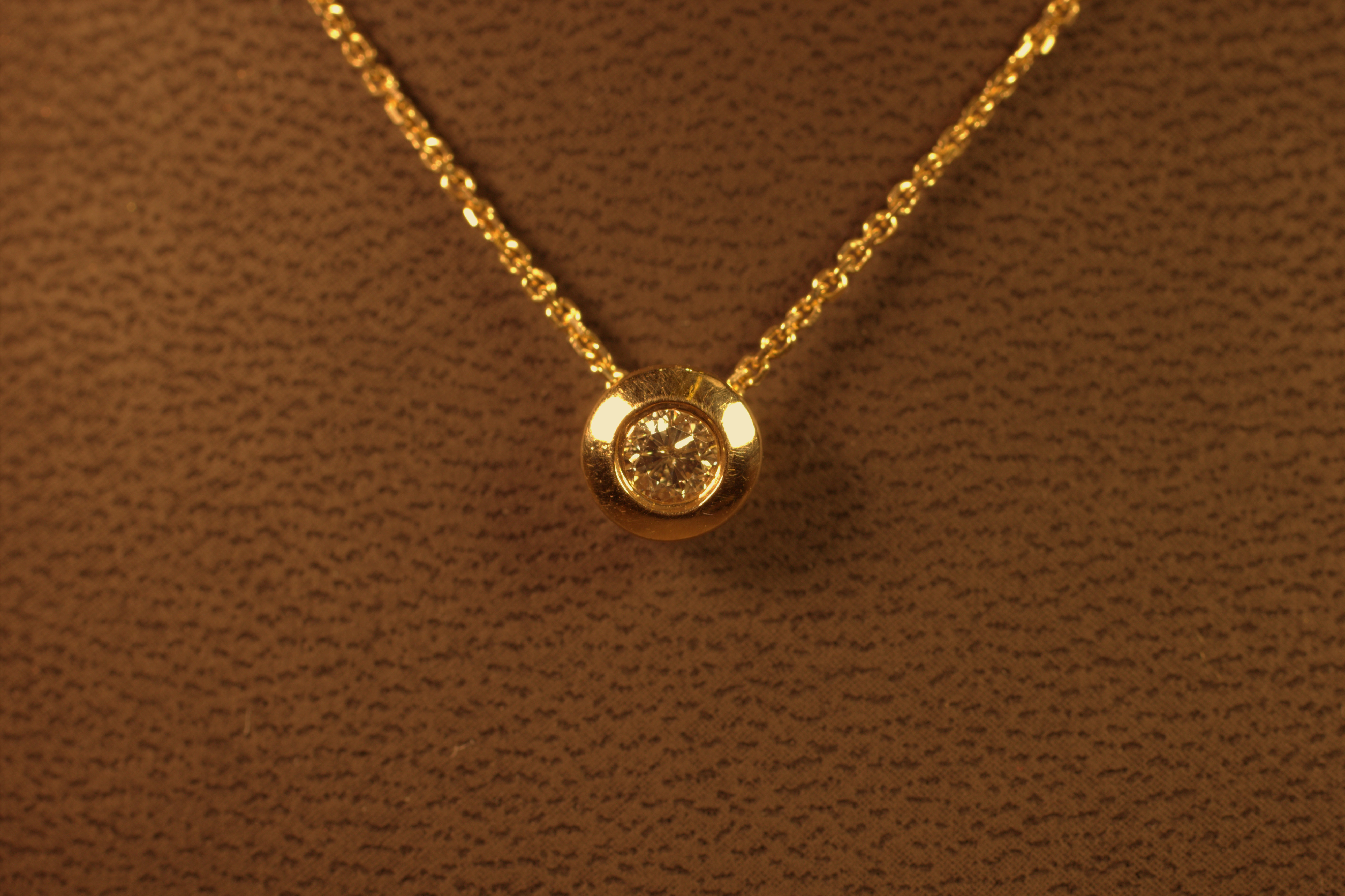 tiffany bezel diamond necklace