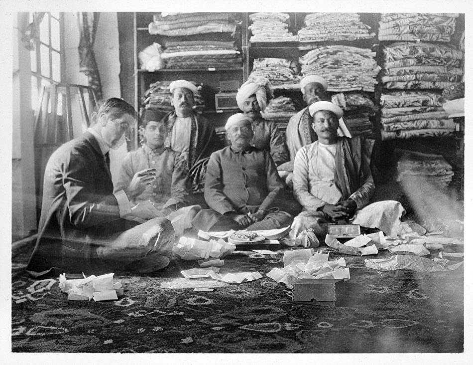 Jacques Cartier with Indian gemstone merchants, 1911, Cartier Archives. Since his first trip to India, in 1911, Jacques Cartier (1884-1942) had become familiar with the extravagant tastes of the maharajas. Fabulously rich and passionate about precious stones, the Indian princes stopped at nothing to satisfy their perpetual appetite for jewels.