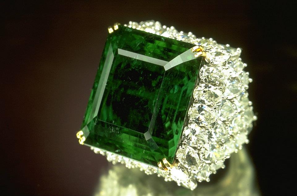 The superb clarity and color of emerald ranks it among the world's finest Colombian emeralds. It was once the centerpiece of an emerald and diamond necklace belonging to the Maharani of the former state of Baroda , India. It originally weighed 38.4 carats, but was recut and set in a ring designed by Harry Winston, where it is surrounded by 60 pear-shaped diamonds totaling 15 carats. Photo: Smithsonian