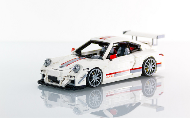 LEGO Porsche 911 GT3 RS 4.0 - BrickNerd - All things LEGO and the
