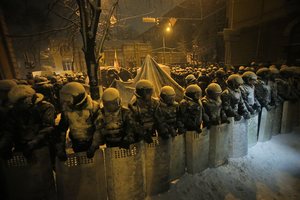 Ukraine police defense wall.jpg