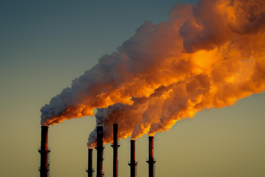 Emisiones atmosféricas provenientes de chimeneas