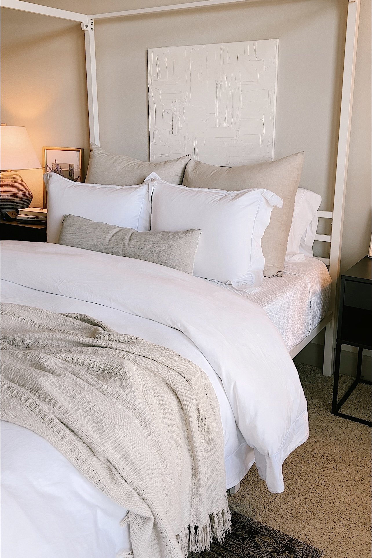 White Bedding: Refresh Your Home with Luxury Bed Linens