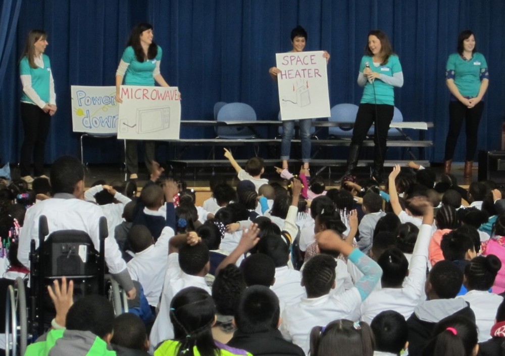 Volunteers from the USGBC Center for Green Schools give an energy presentation at Cleveland Elementary School. 