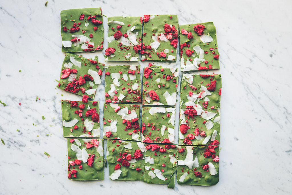 I am obsessed with the green tea/white chocolate flavor combination! And this beautiful bark comes together in about 15 minutes. Hello last-minute homemade holiday gift!