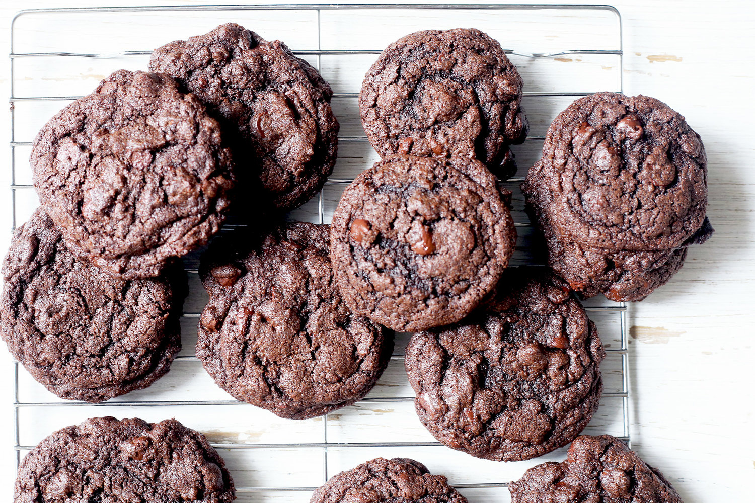DOUBLE CHOCOLATE ESPRESSO COOKIES WITH CACAO NIBS — 600 ACRES