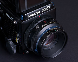 English: Mamiya RZ67 Professional camera, lens...