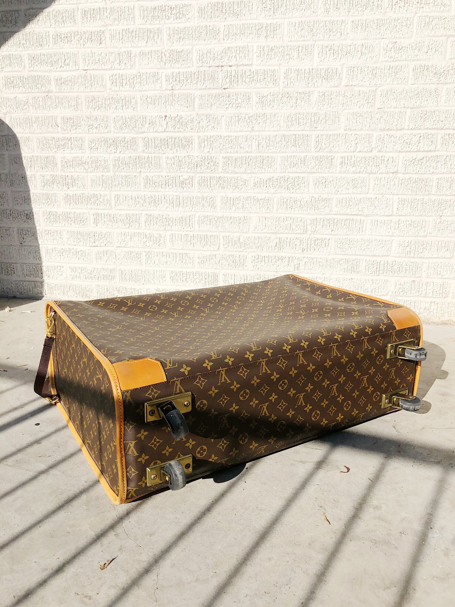 vintage louis vuitton rolling luggage