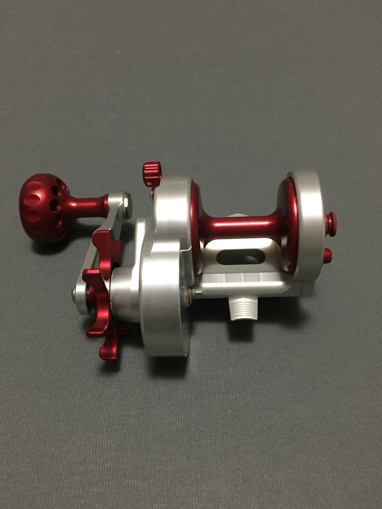 Seigler Small Star Star Drag Reel - Silver/Red — LODESTAR OUTFITTERS