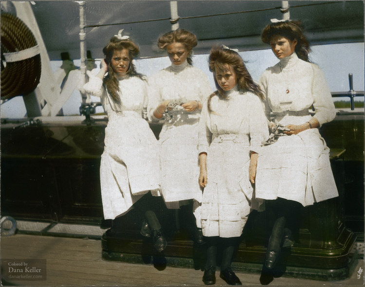 Romanov sisters, Grand Duchesses Maria, Olga, Anastasia, and Tatiana, ca 1910.