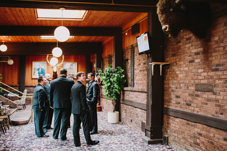 groomsmen getting ready by meredith washburn photography