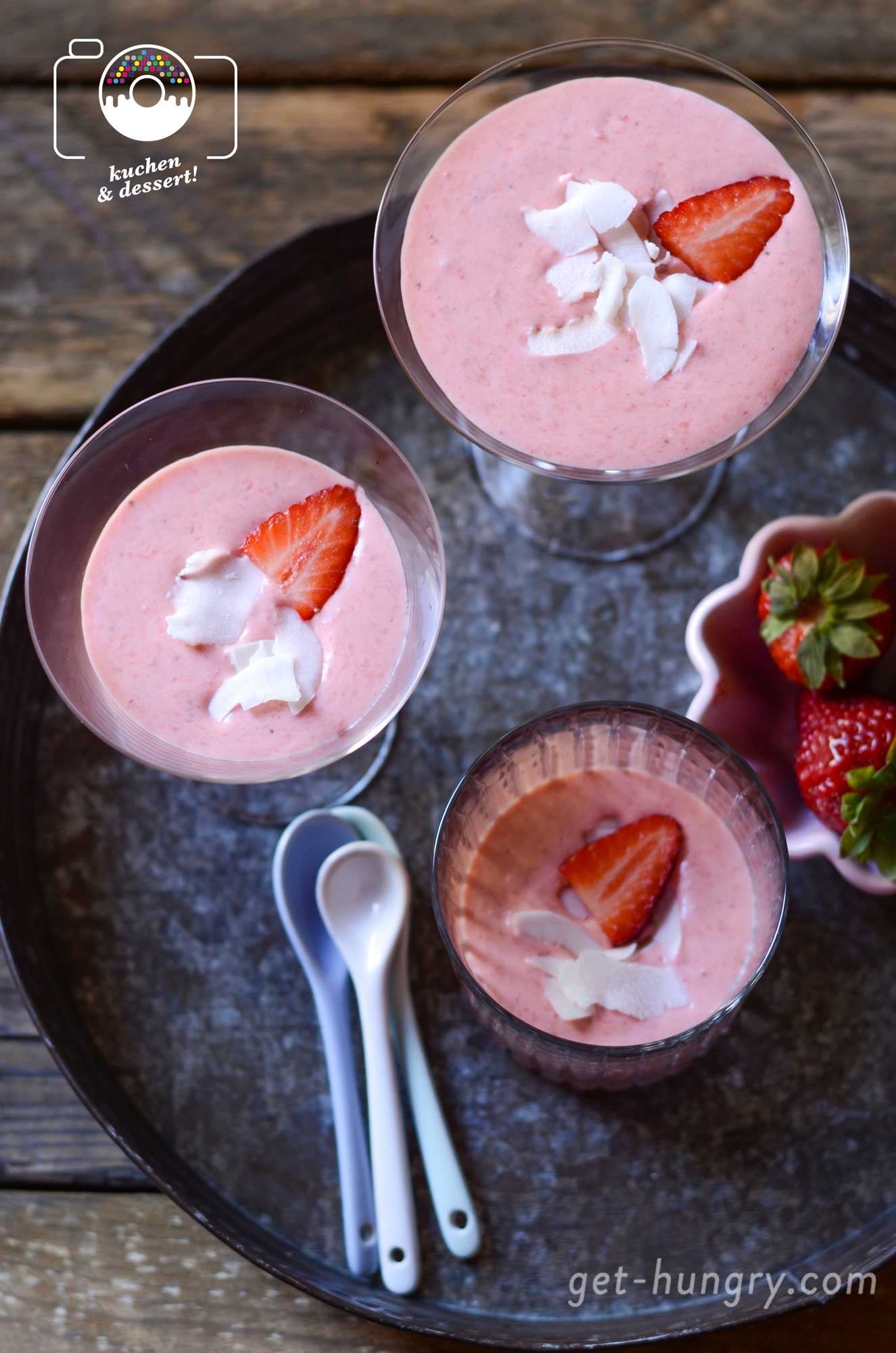 Erdbeercreme mit Tonkabohnen-Sahne — get hungry!