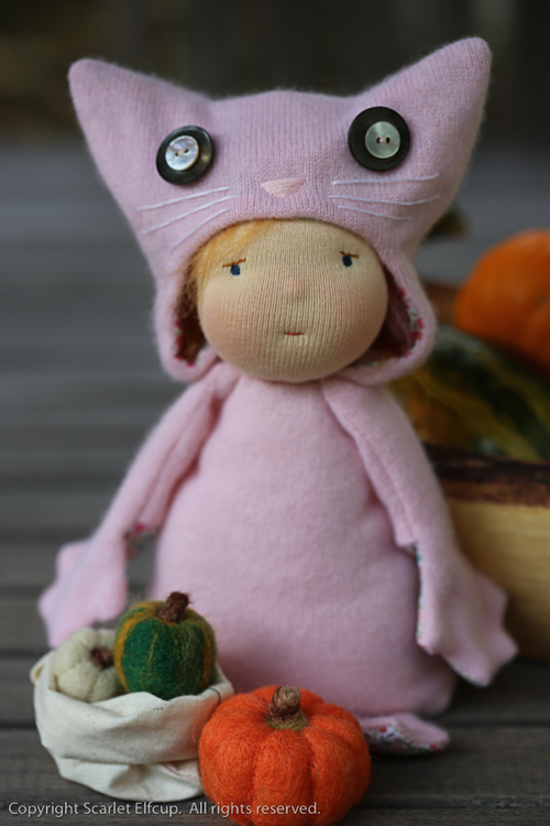 Mia, a Fall Critter by Scarlet Elfcup