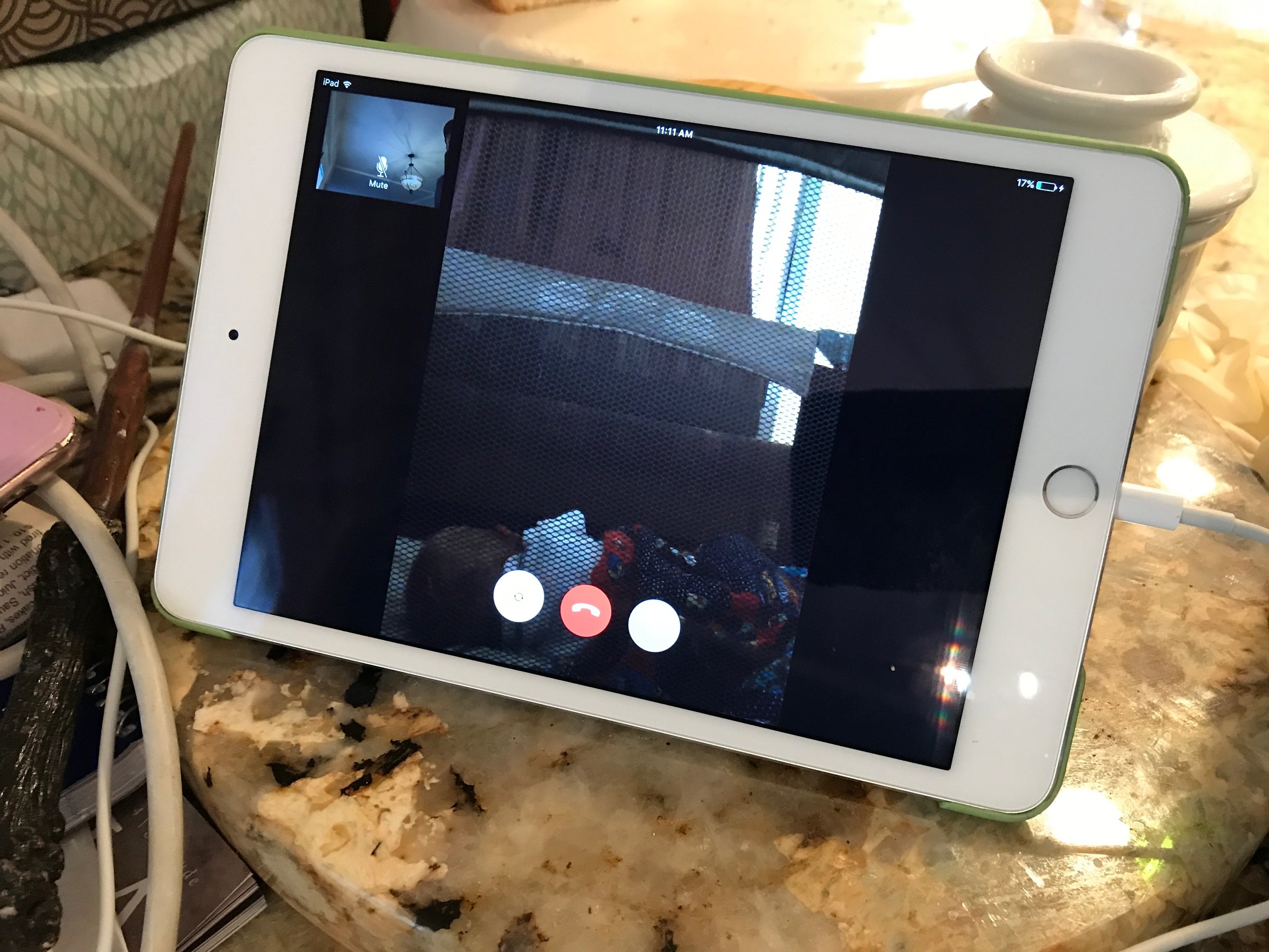 Use Facetime as a Baby Video Monitor 