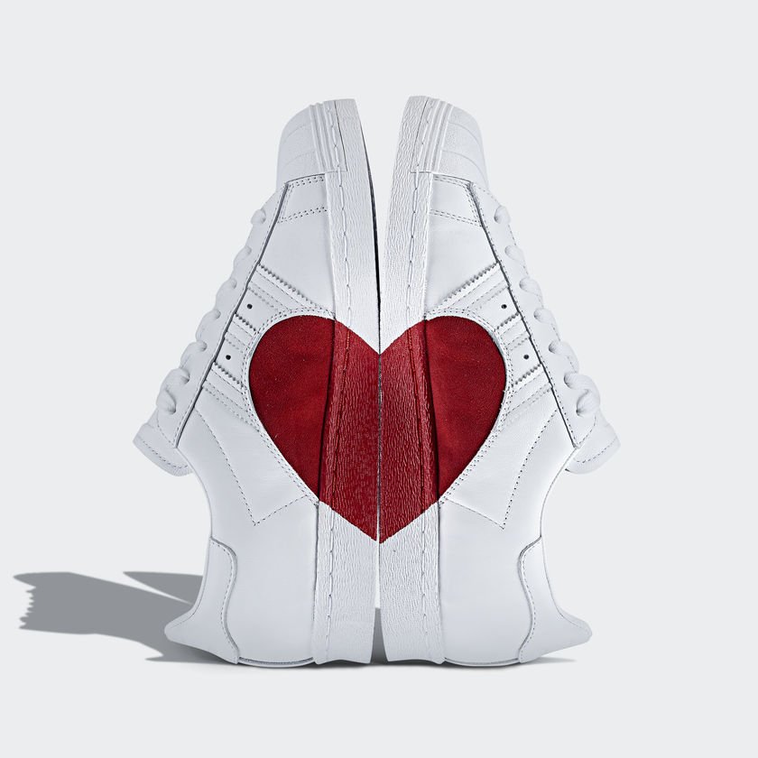adidas women's superstar heart shoes