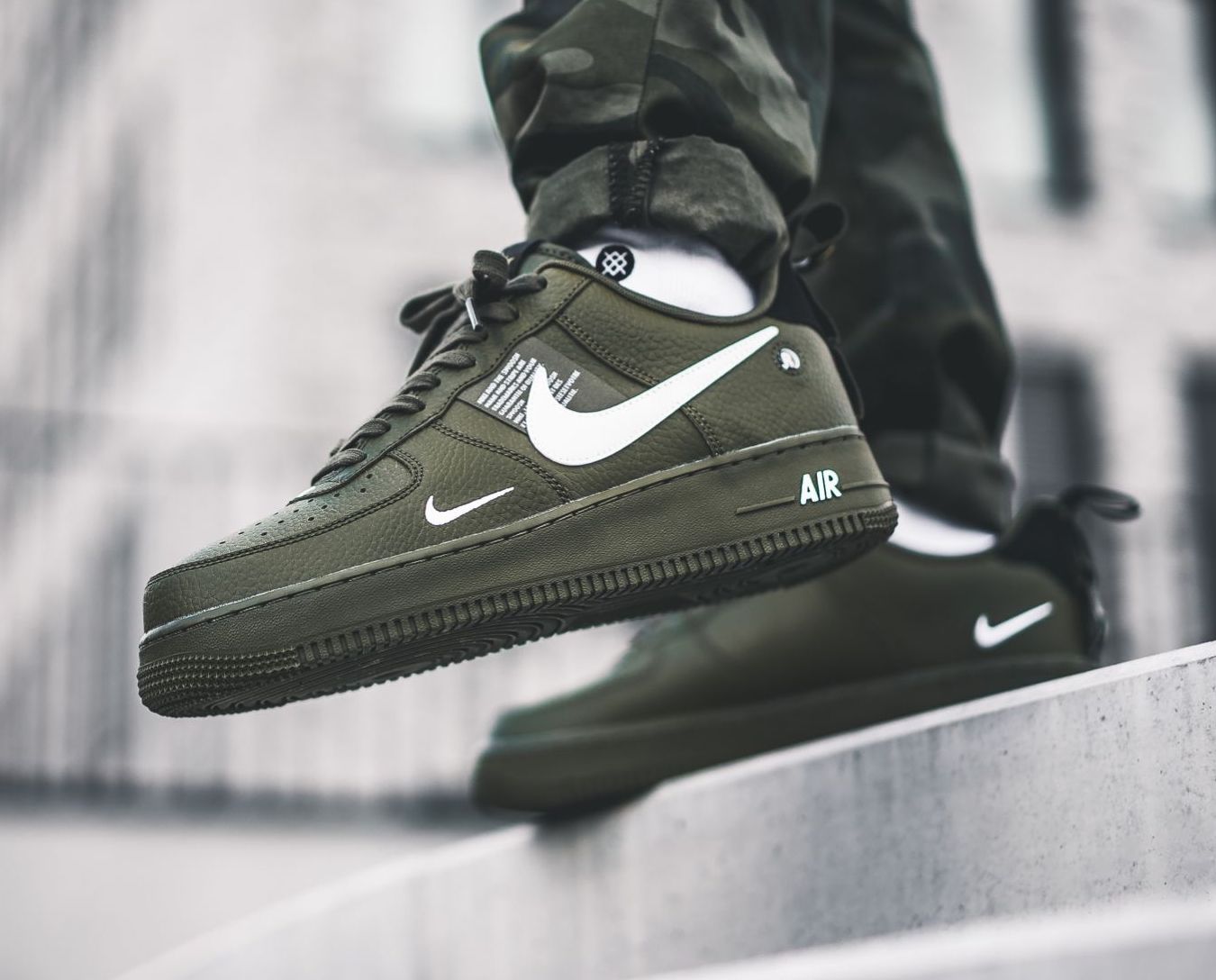 air force 1 lv8 utility olive