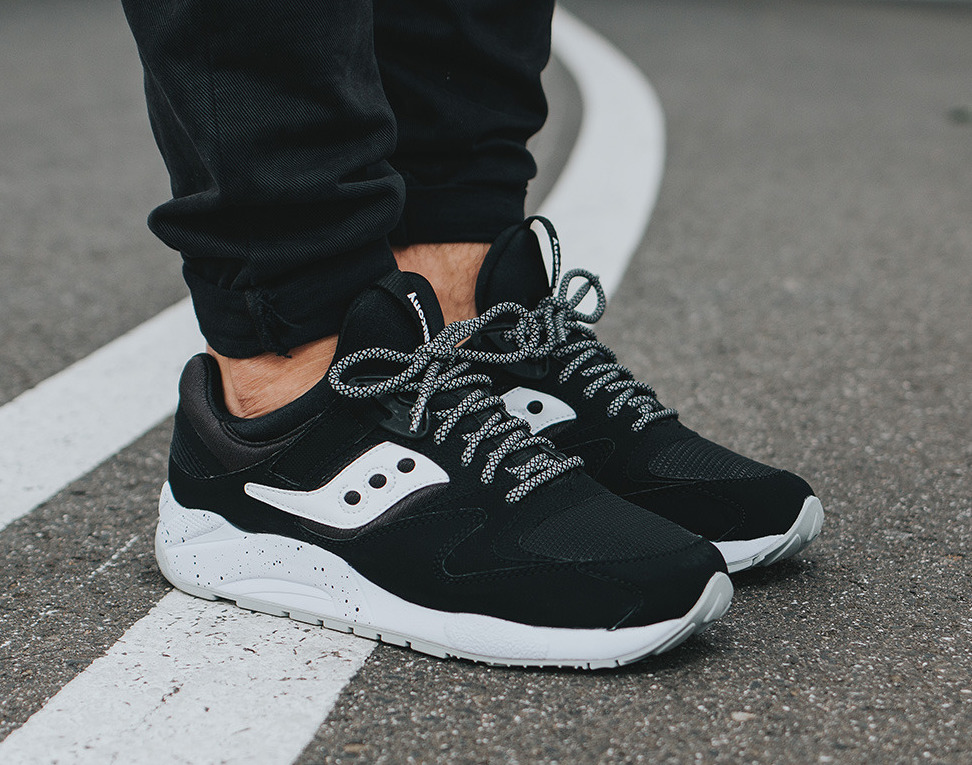 saucony grid 9000 white and black