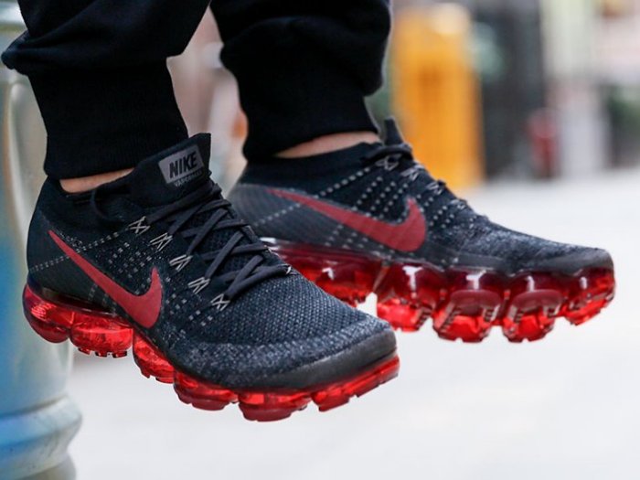 vapormax flyknit red and black