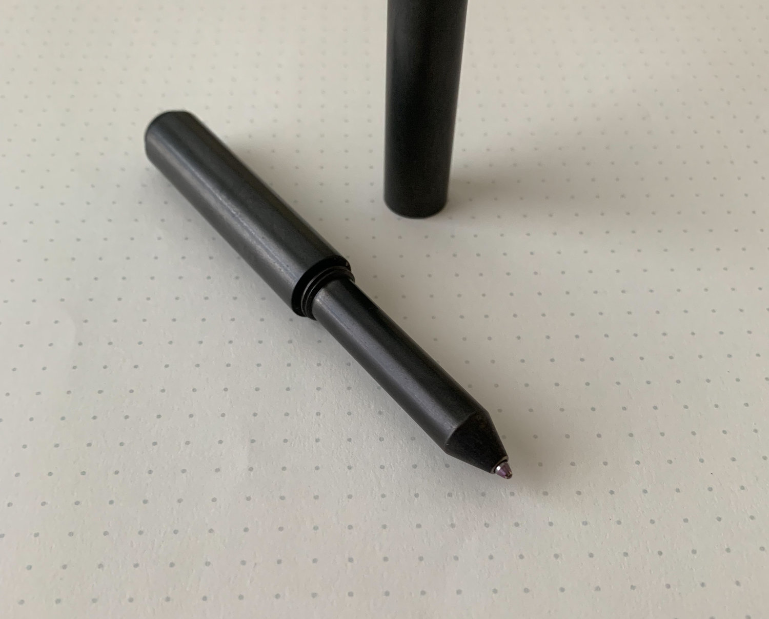 Pen Review: Schon DSGN Classic Machined Pen in PVD DLC Stainless