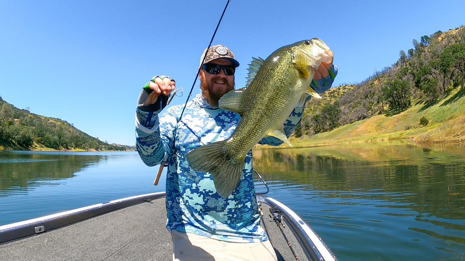 Catch Fish All Day! Targeting Bass With High Sun And Hot Weather