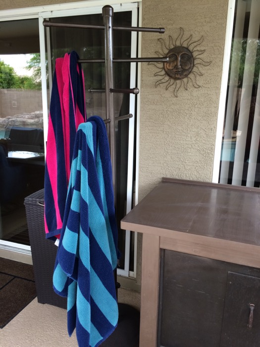 Easy DIY PVC Poolside Towel Rack — StuffAndyMakes.com