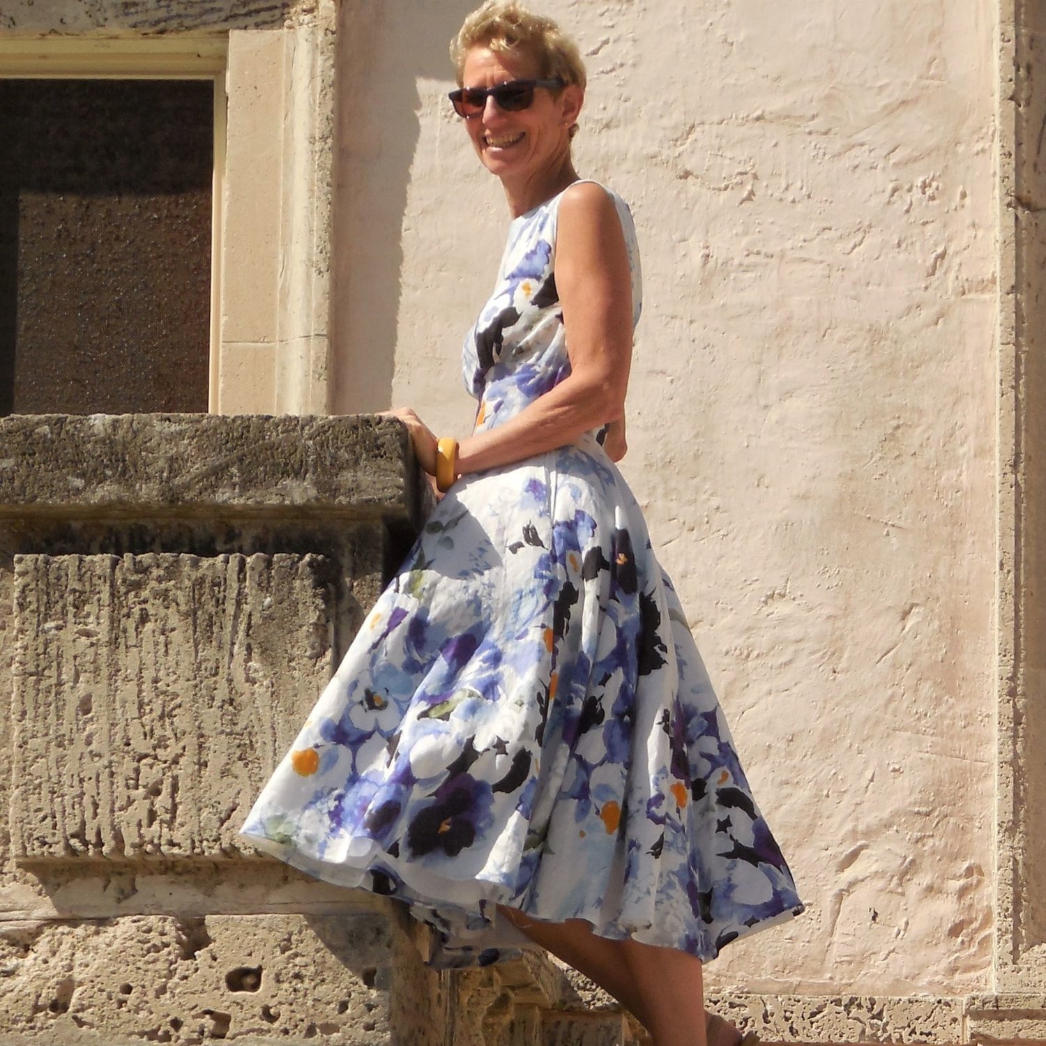 The Amalfi Linen Dress — anikka becker