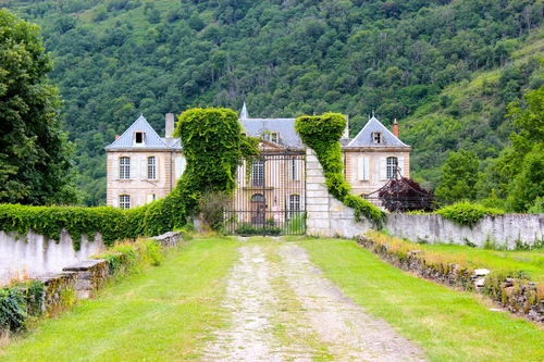 the château featured on travel blog expedia.com.au