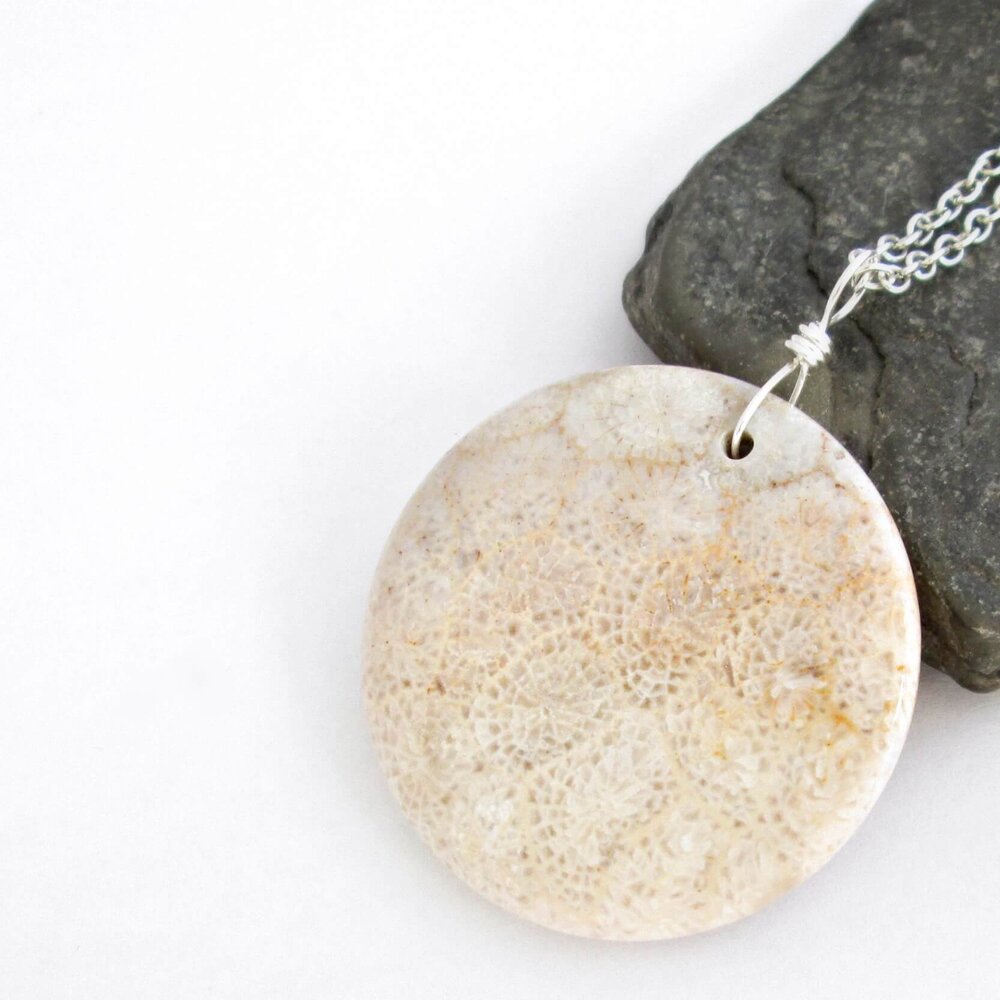 NATURAL FOSSIL ROUND BEADED STONE NECKLACE 