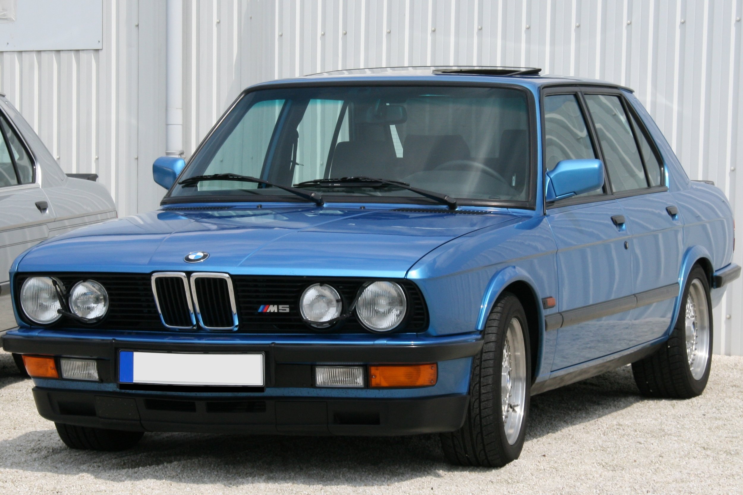 BMW+520i+%28E28%29+1981%E2%80%931988 - BMW 520i (E28) 1981–1988