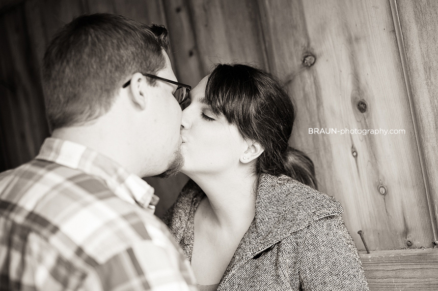 St. Louis Engagement Photographer :: Couple Kissing in a Barn