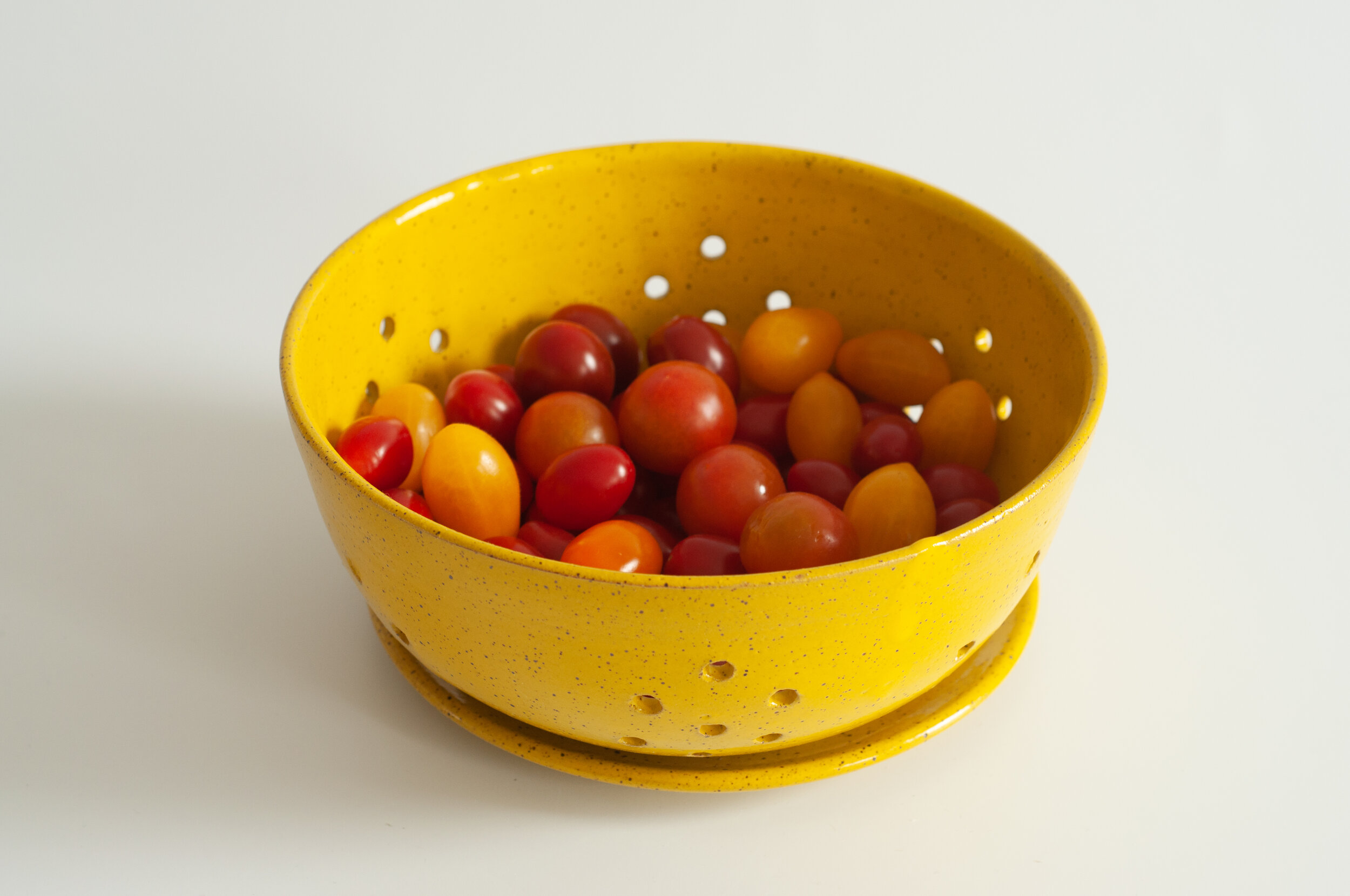 Ceramic Large Berry Bowl — RachaelPots