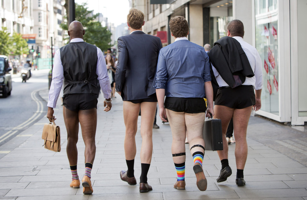 Men In Suit Shorts : Imago Image