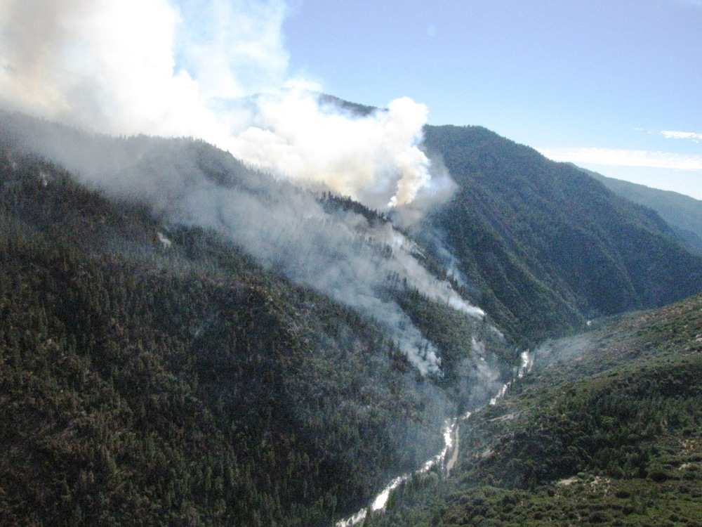 The 2010 Sheep Fire as it moved down toward the Kings Rivers. Photo: NPS.