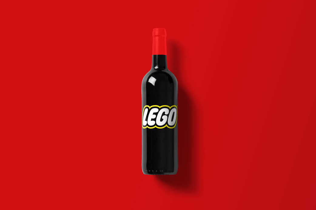 Wine-Bottle-Mockup_lego.jpg