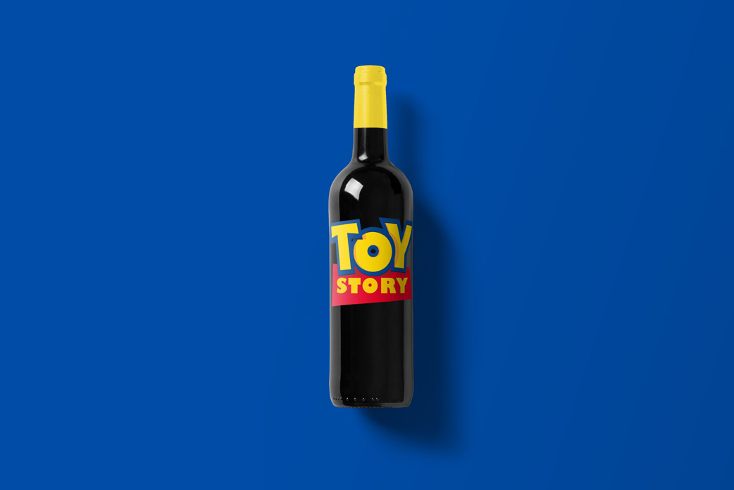 Wine-Bottle-Mockup_toy.jpg