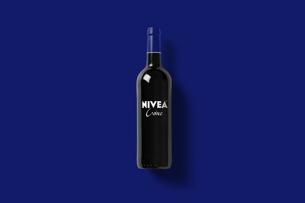 Wine-Bottle-Mockup_nivea.jpg