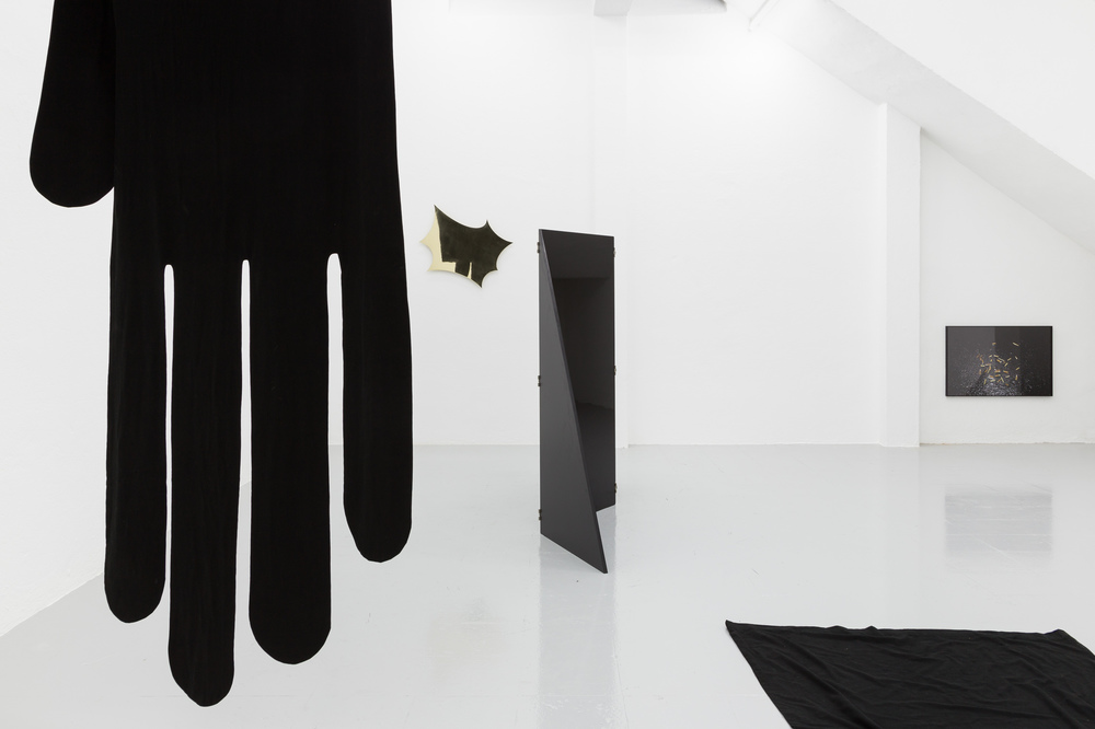 Installation view, Jacopo Miliani, A Slow Dance Without Name, Kunsthalle Lissabon