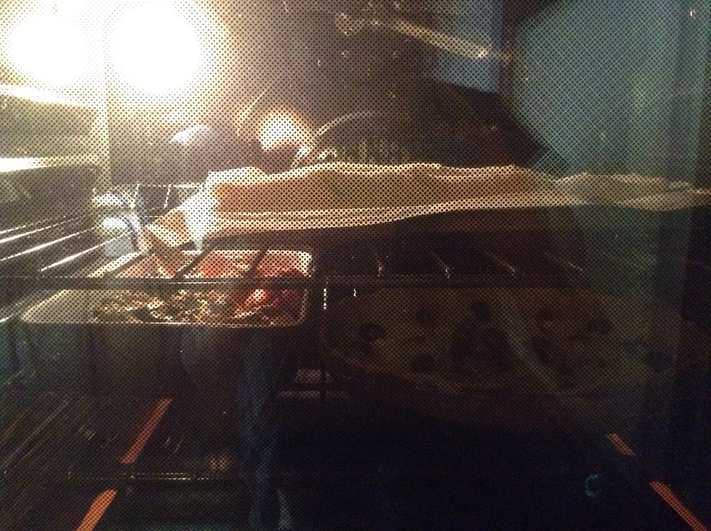  Baguettes, farcis and pissaladiere in the oven 