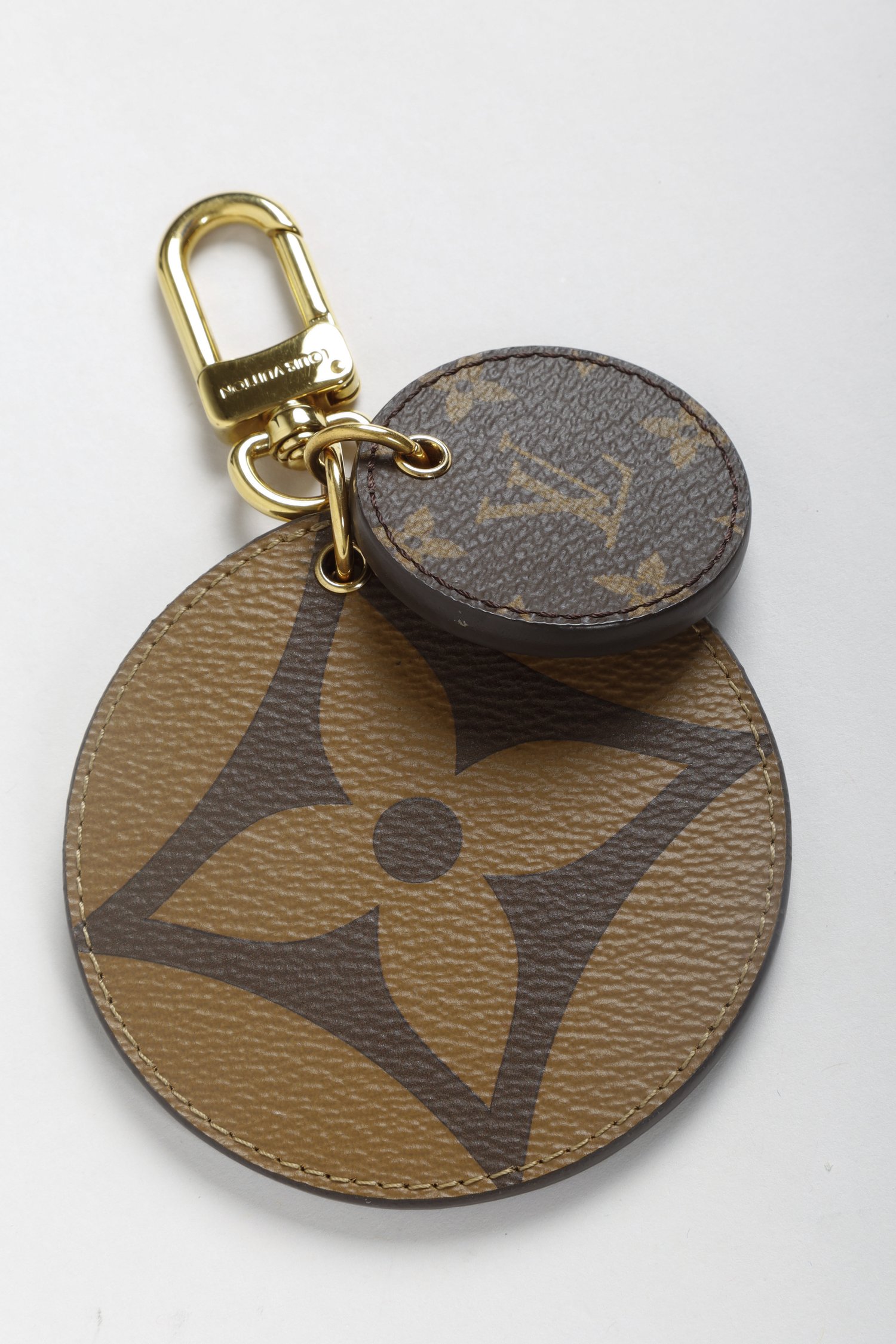 LOUIS VUITTON Monogram Reverse Key Holder Bag Charm 1261795