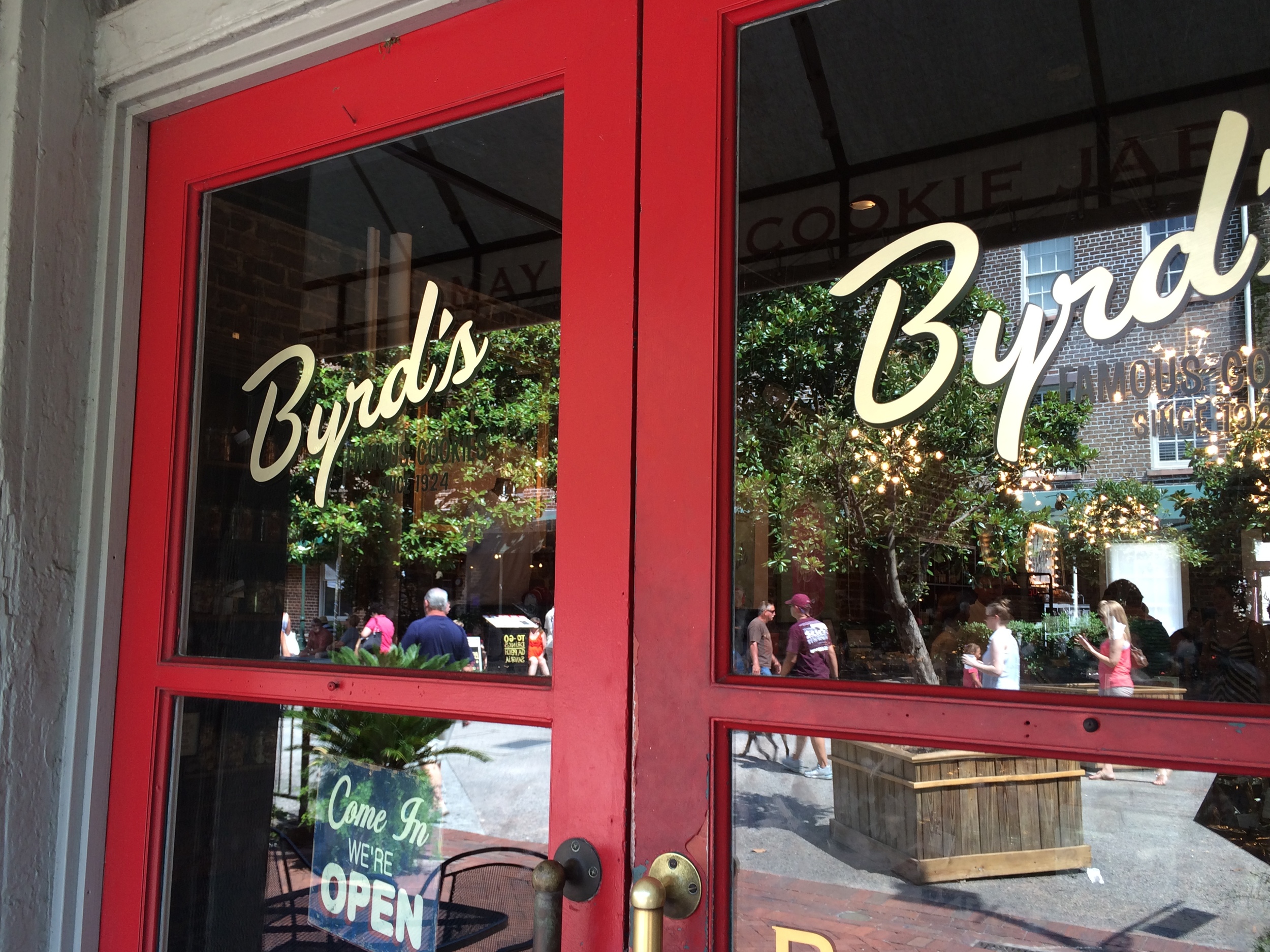 Day 3: Adventure to Savannah - Byrd's Cookie Store