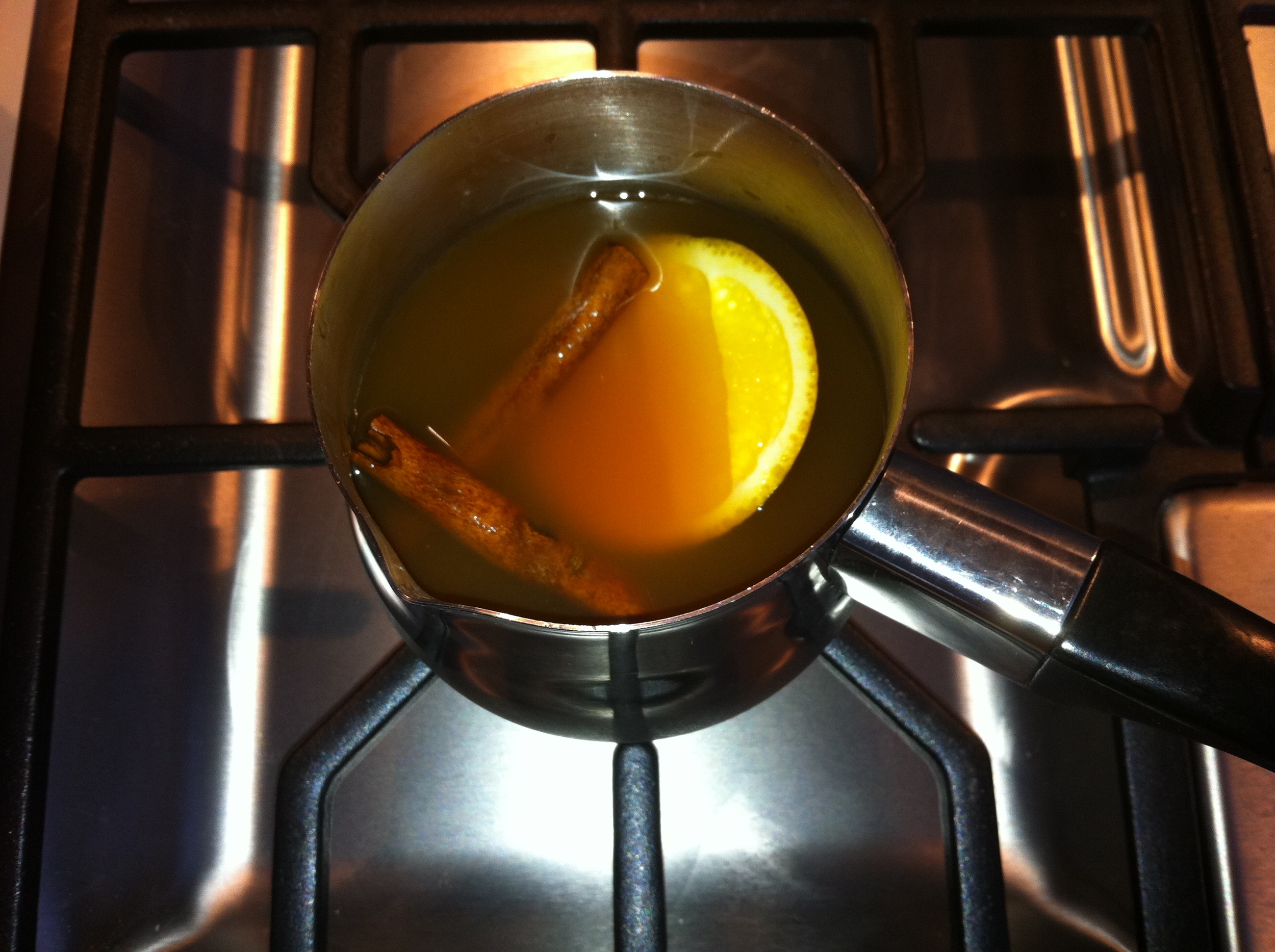 Hot apple cider is a perfect, sweet, hot vegan drink for cold days!