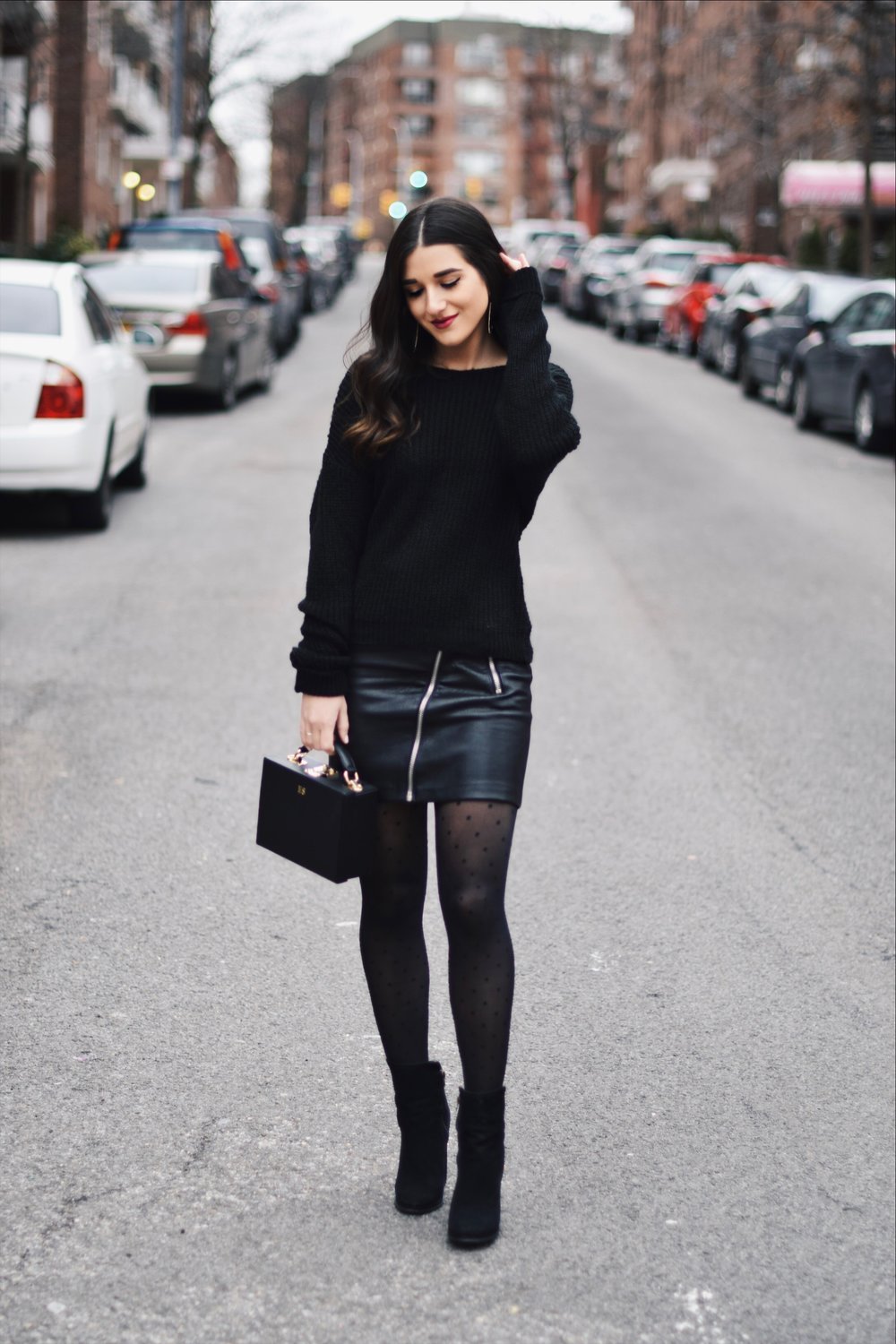 All Black Look // 5 Ways To Keep Your New Year's Resolution Going Strong