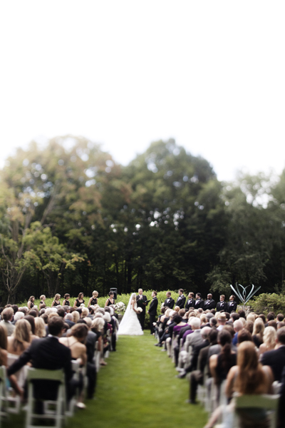 outdoor wedding ceramony