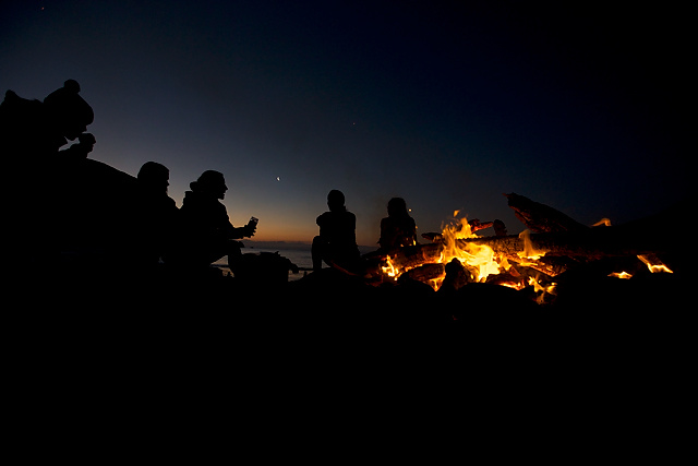 Cable Bay campfire.