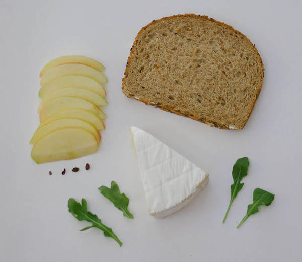 apple/brie/arugula toast ingredients 